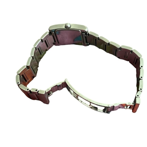 Coach Swiss W002B 19 mm WR 3ATM white dial GUC - Picture 2 of 6